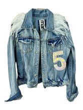 Carica l&#39;immagine nel visualizzatore di Gallery, Giubbotto jeans applicazioni - più varianti
