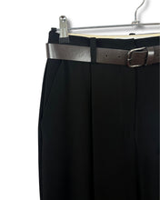 Carica l'immagine nel visualizzatore di Gallery, Pantalonce taglio uomo 
