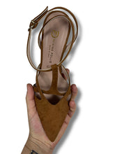 Carica l'immagine nel visualizzatore di Gallery, DIVINE FOLLIE 1973TABACCO
