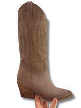 Carica l'immagine nel visualizzatore di Gallery, DIVINE FOLLIE SAL324SABBIA
