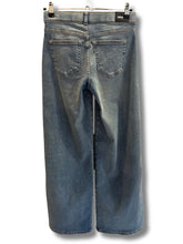 Carica l'immagine nel visualizzatore di Gallery, DR DENIM ZILA MID WIDEDENIM
